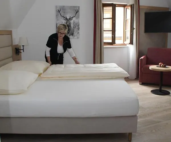 Kallstadter Hof Hotel 3*